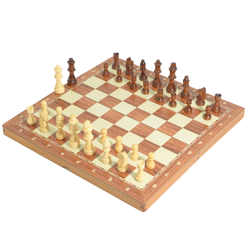 Magnetic Wooden Folding Chess  - Interior Design Handbook avis et prix