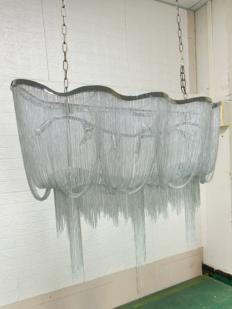 Modern Silver Aluminum Chain C - Engineering And Interior Design avis et prix