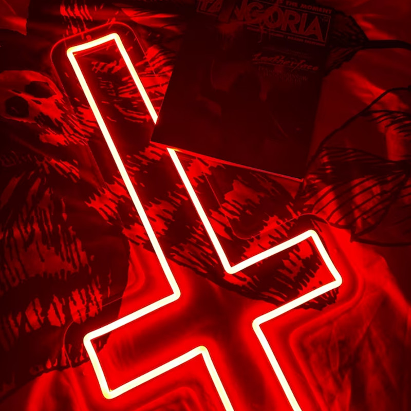 Cross Neon Light Custom Neon S - Engineering And Interior Design avis et prix